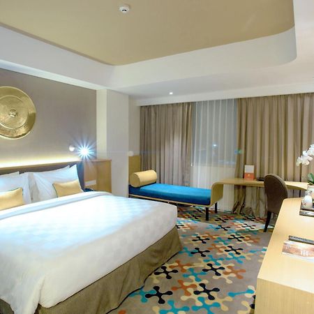 Hotel Ciputra Cibubur Managed By Swiss-Belhotel International Esterno foto