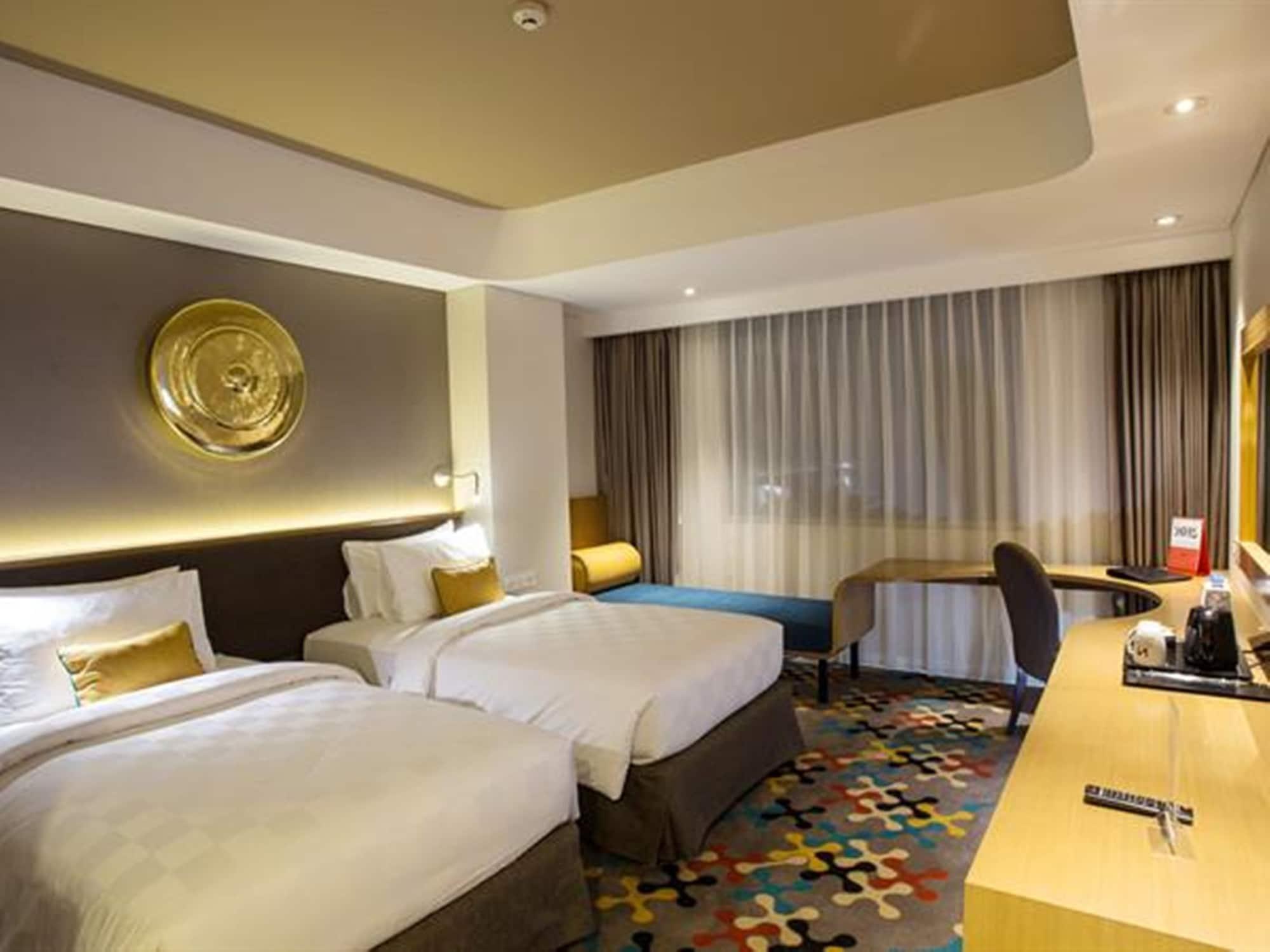 Hotel Ciputra Cibubur Managed By Swiss-Belhotel International Esterno foto