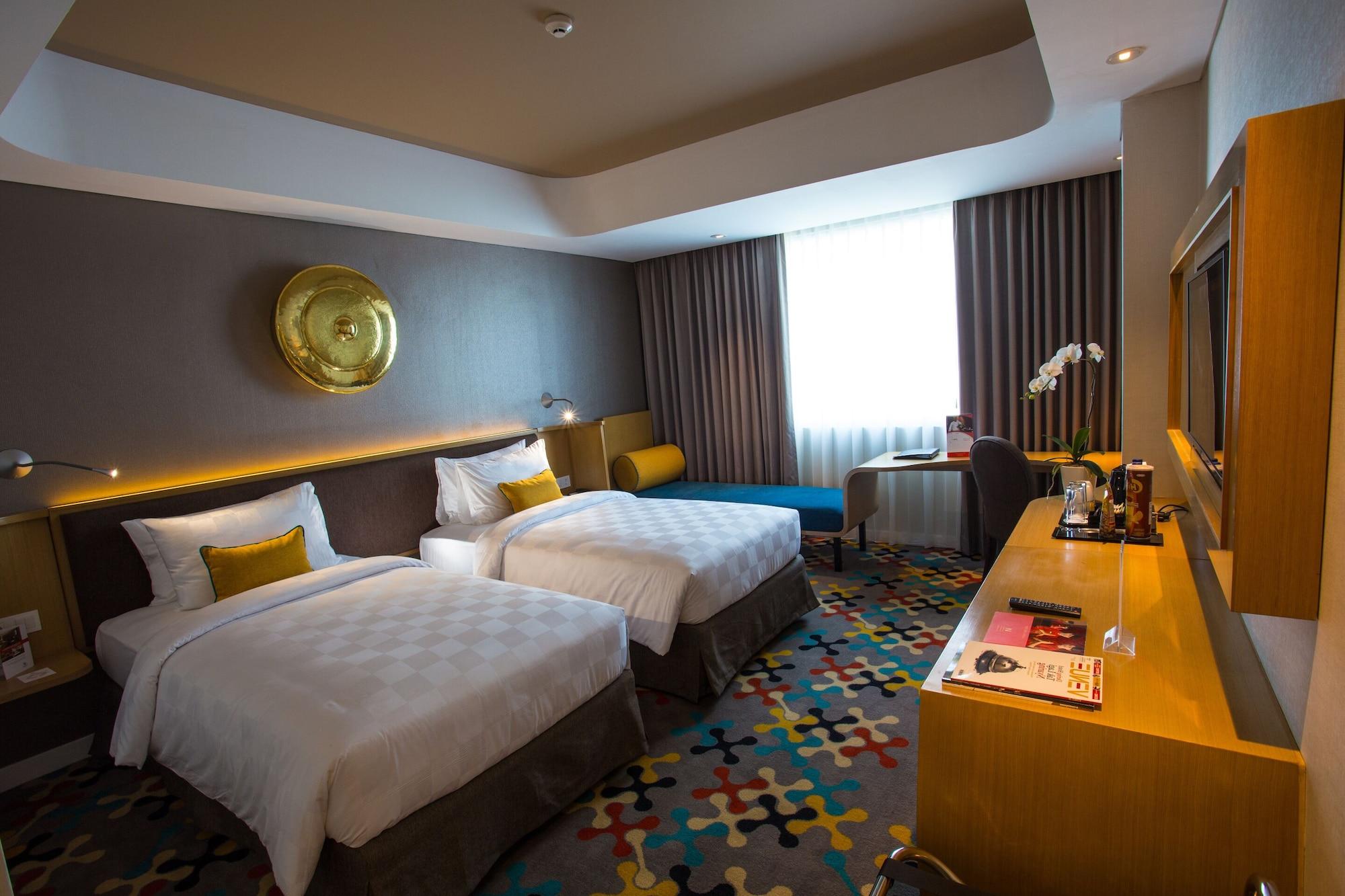 Hotel Ciputra Cibubur Managed By Swiss-Belhotel International Esterno foto