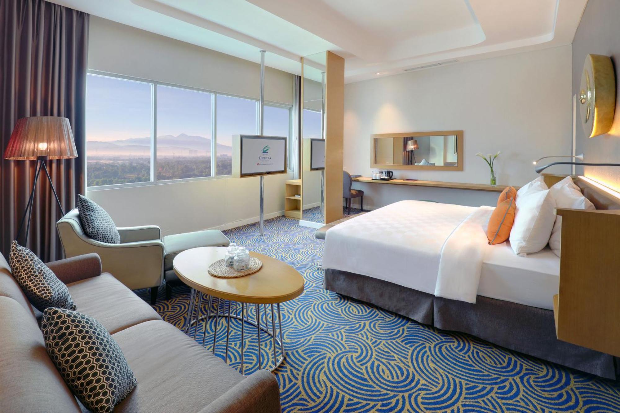 Hotel Ciputra Cibubur Managed By Swiss-Belhotel International Esterno foto