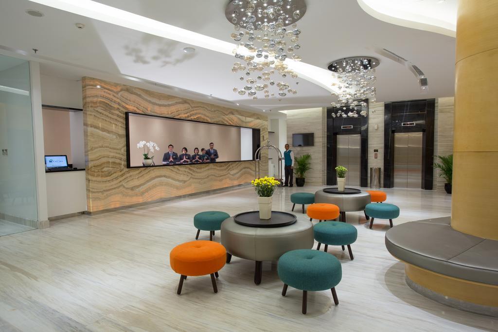 Hotel Ciputra Cibubur Managed By Swiss-Belhotel International Esterno foto